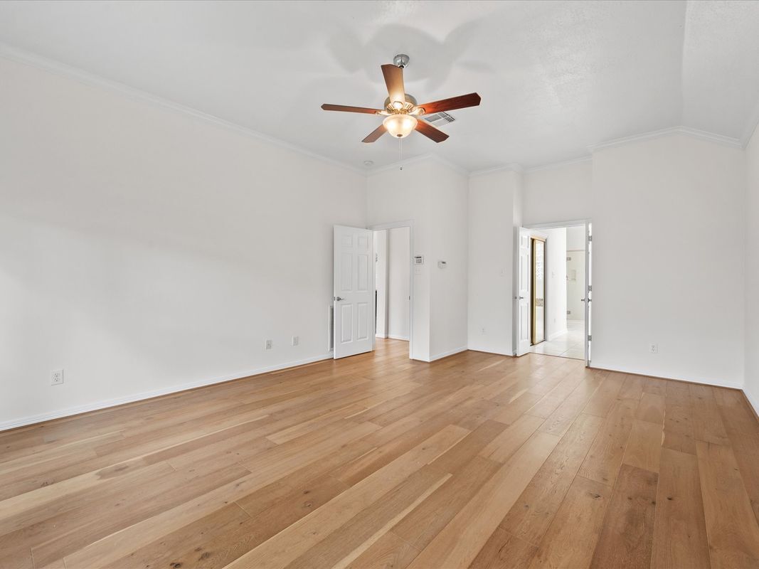 Building Photo - 1523 Orchard Park Dr