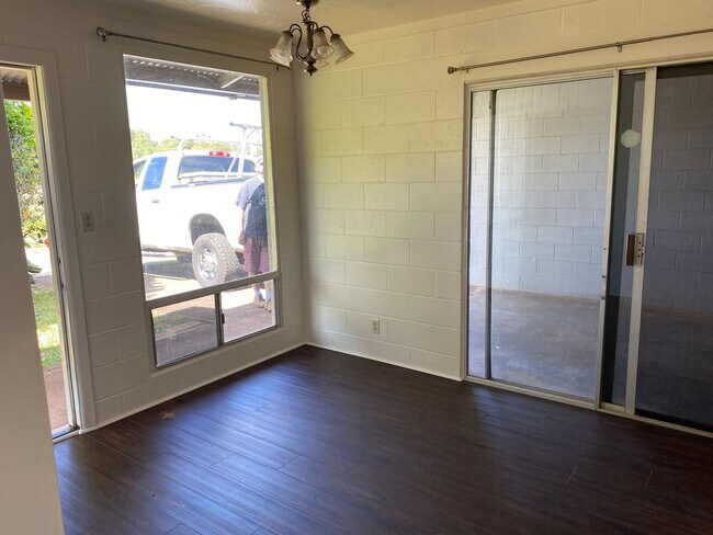 Building Photo - TCT - Crozier-2