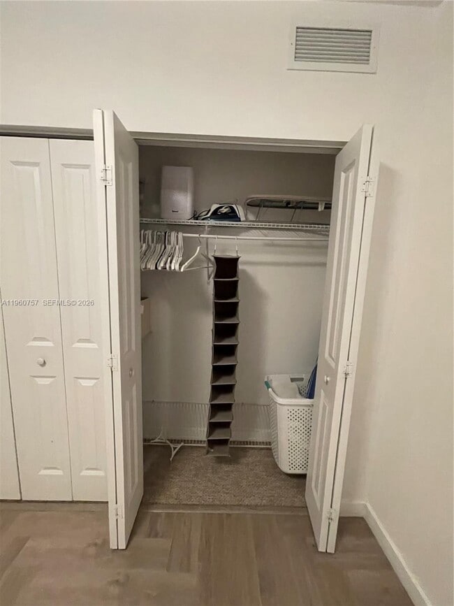 Building Photo - 601 NE 23rd St