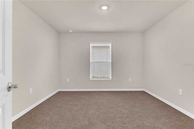 Building Photo - 2924 NE 20th Ter