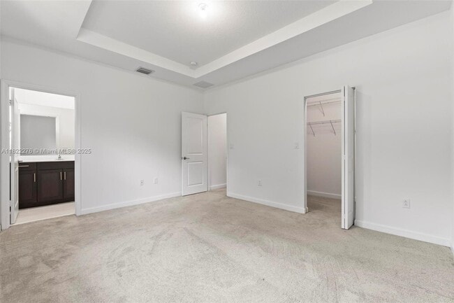 Building Photo - 2668 SE 19 Terr