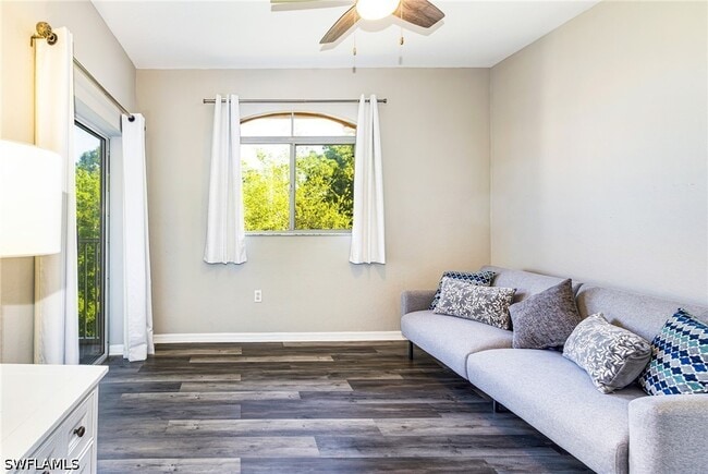 Building Photo - 6361 Aragon Way