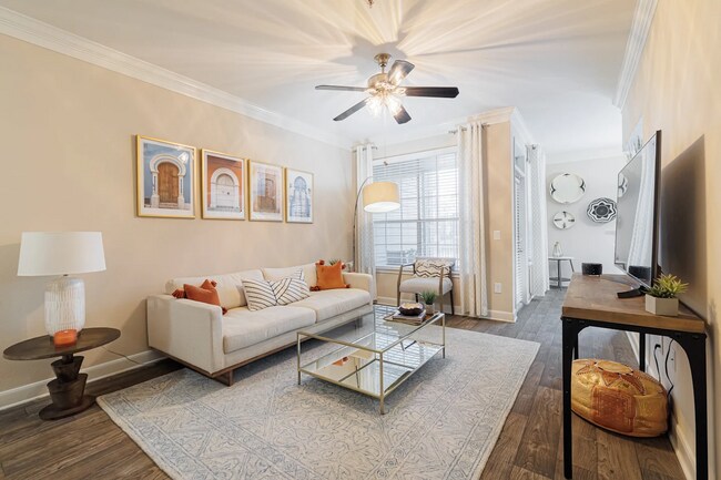 Building Photo - Quiet Luxury Living Just Mins from the Gal...