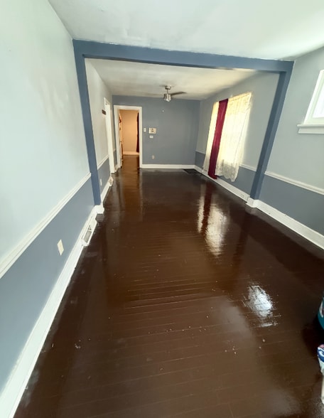 Building Photo - 7316 Park Dr