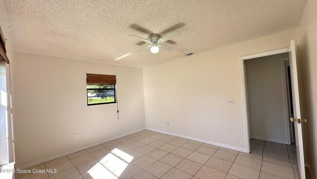 Building Photo - 3807 Jupiter Blvd SE