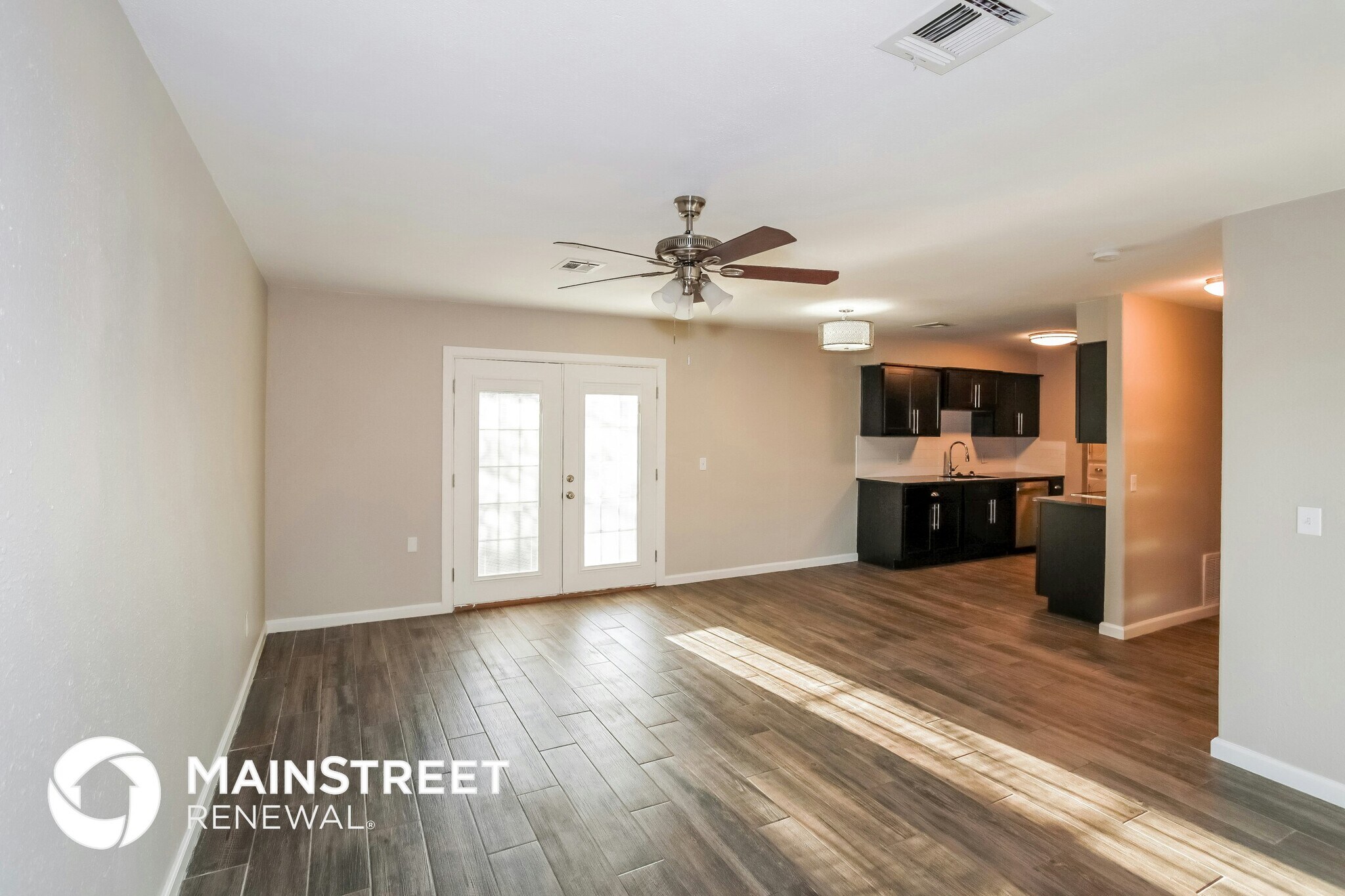 Building Photo - 8917 S Hillcrest Dr