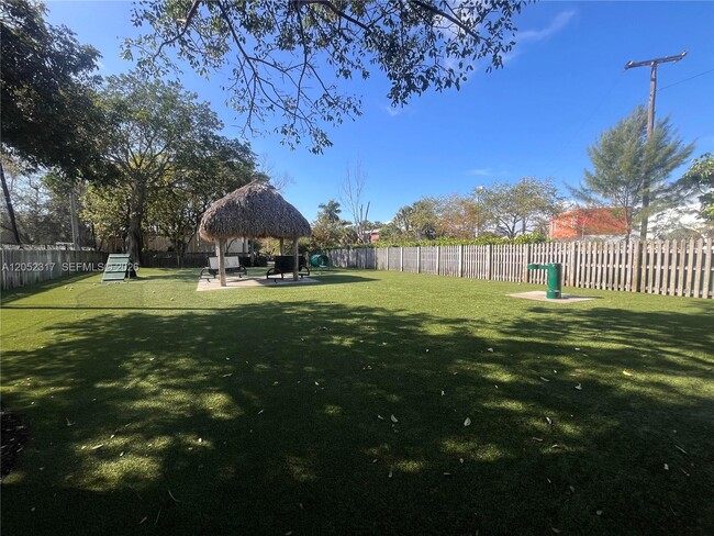 Building Photo - 6330 SW 79th St