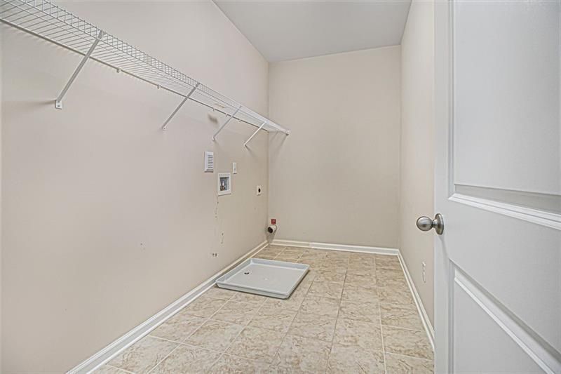 Building Photo - 4710 Wagon Trail