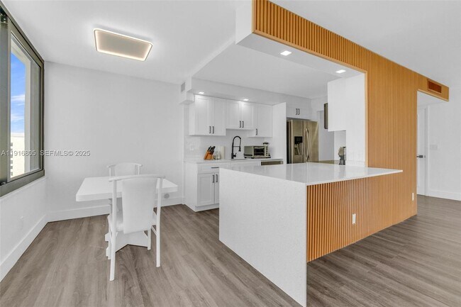 Building Photo - 3589 S Ocean Blvd