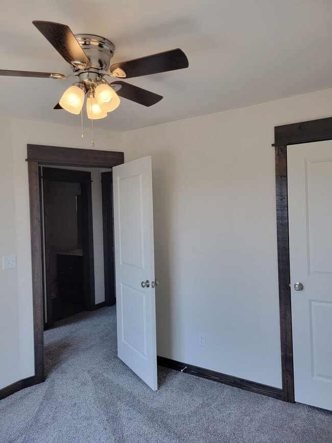 Building Photo - 93 W Jefferson Ave