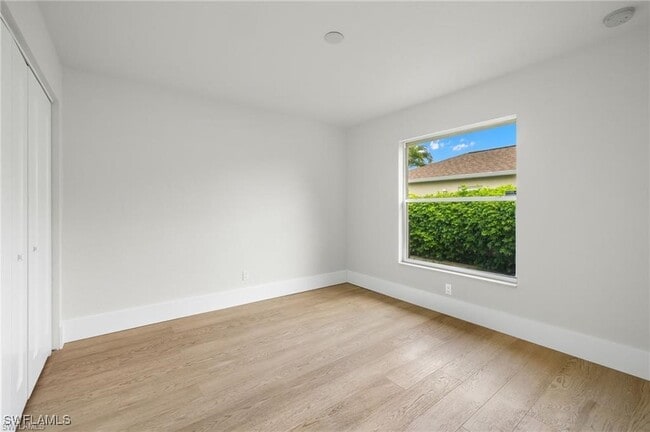 Building Photo - 1073 Rose Garden Rd