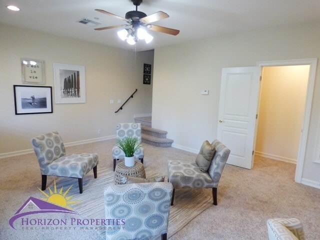 Building Photo - Modern Three-story 5 Bed 3.5 Bath 2,601 sqft Fair Oaks Home