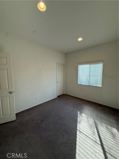 Building Photo - 6840 Sunsight Wy