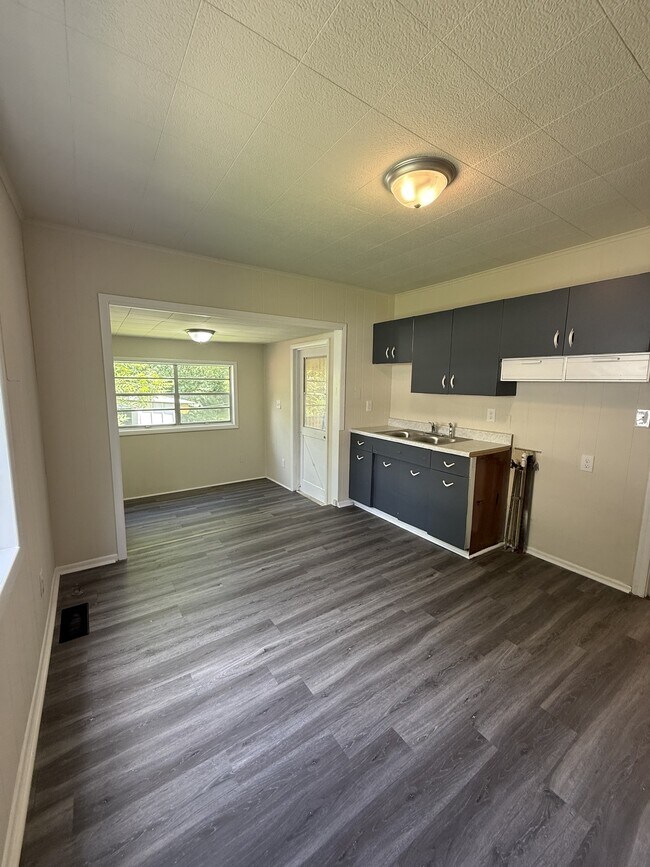 Building Photo - 6144 Court M