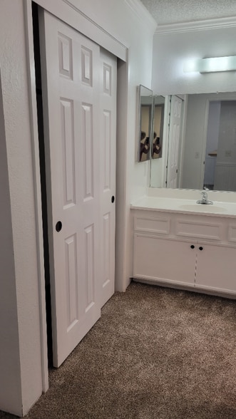 Building Photo - 1533 El Tigre Ct