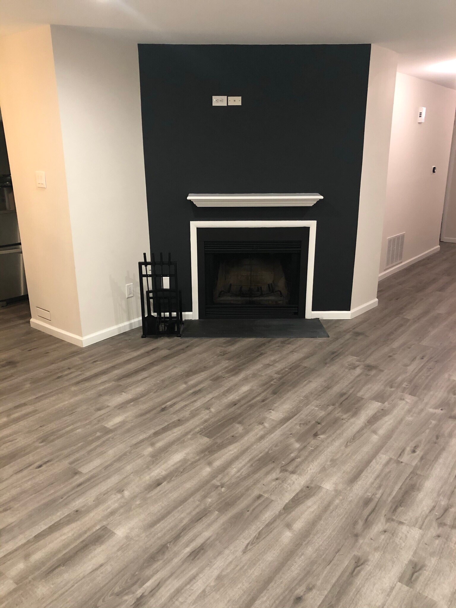 Wood Burning Fireplace - 605A Cypress Point Cir