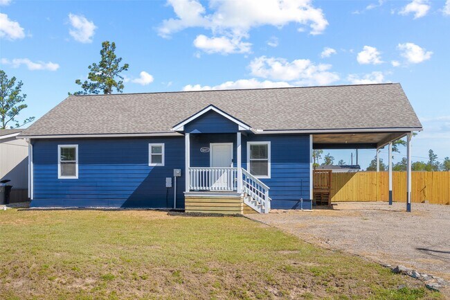 Building Photo - 18473 Novarra Dr