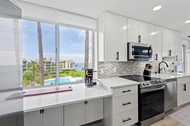 Building Photo - 5153 Isla Key Blvd S