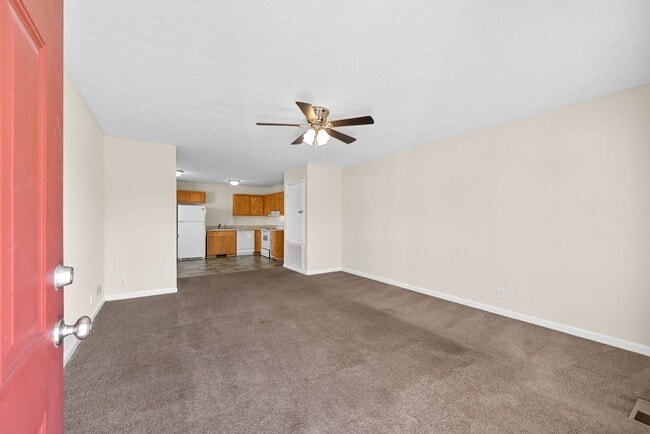 Building Photo - 105 Solid Rock Ct