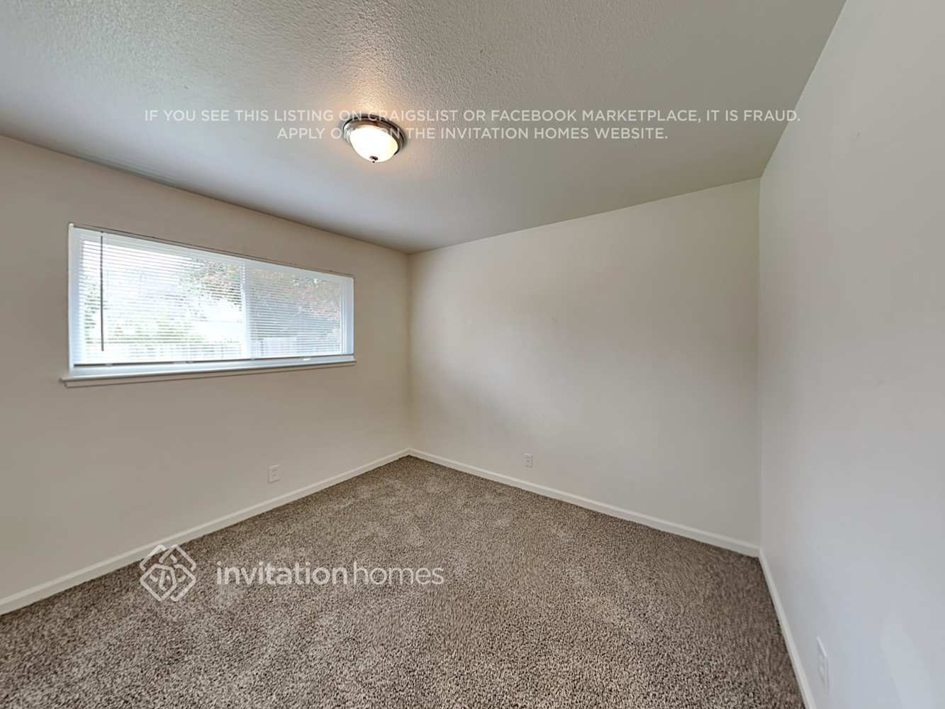 Building Photo - 10813 Oakton Way