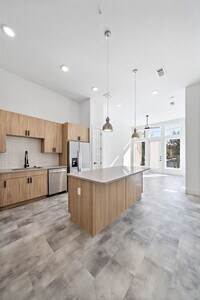 Building Photo - 2520 Washington Ave