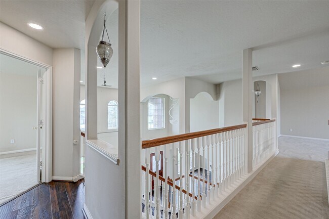 Building Photo - 11205 Sunlit Bay Dr