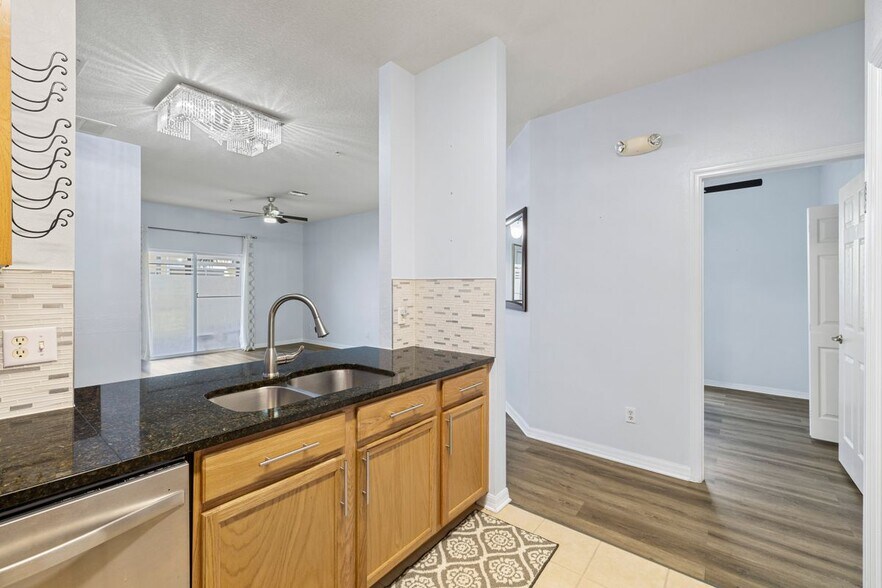Building Photo - 7519 Bliss Way