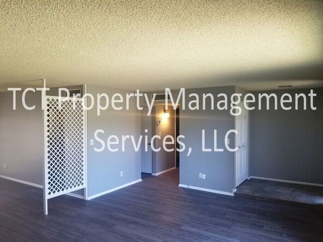 Building Photo - Adorably Updated Patio Home near Old Town Scottsdale