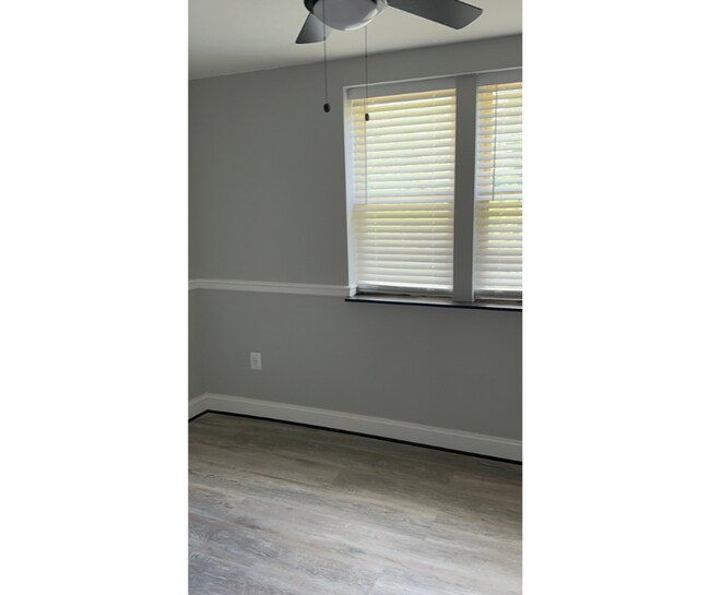 Building Photo - 2848 Edgecombe Cir S