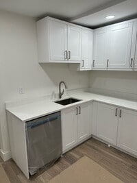 Building Photo - 201 Farnsworth Ave