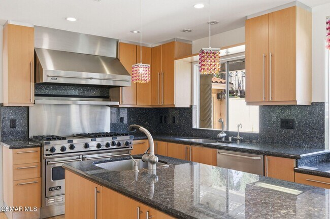 Building Photo - 4613 Reforma Rd