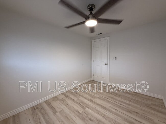 Building Photo - 315 Moser Ave