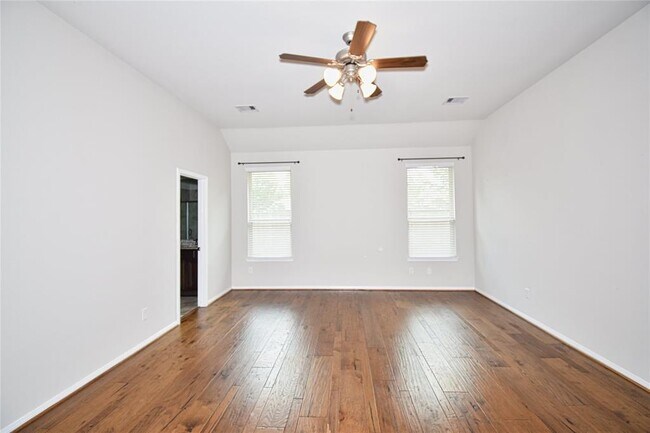 Building Photo - 5107 Preserve Park Dr