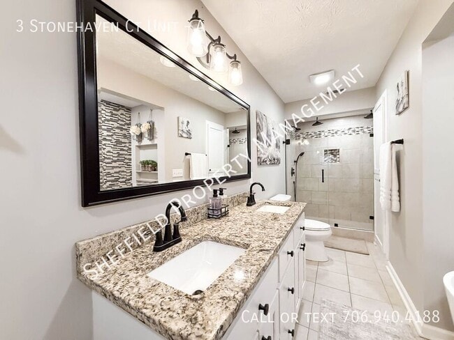 Building Photo - 3 Stonehaven Ct