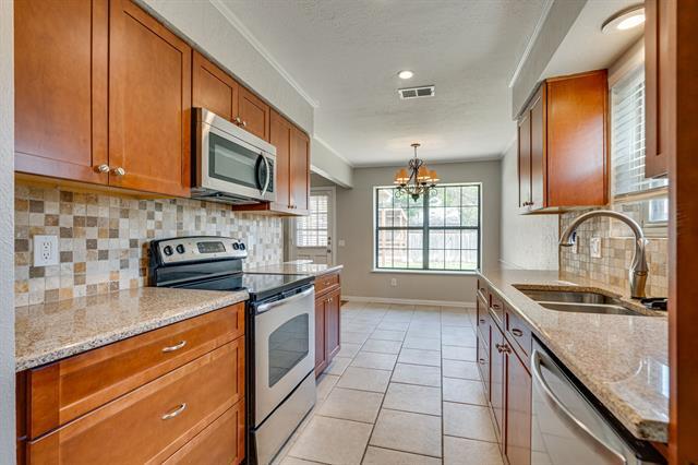 Building Photo - 420 Cambridge Dr