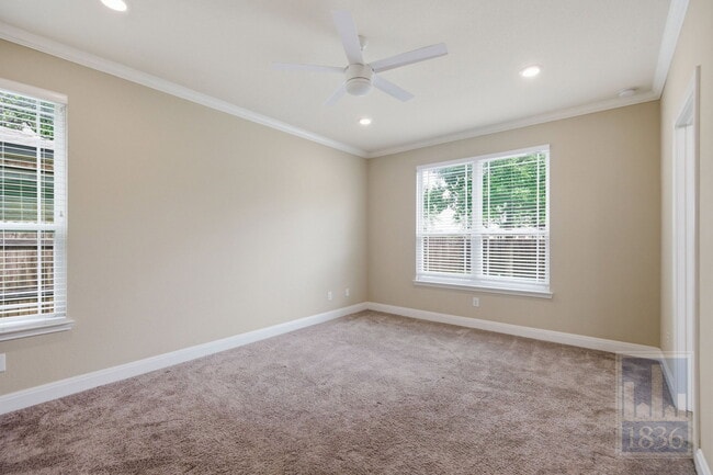 Building Photo - 4906 Madrid Dr