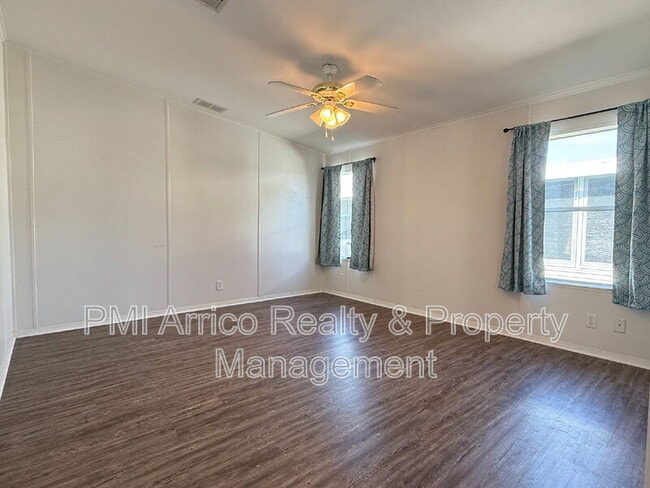 Building Photo - 3515 Zephyr Ln