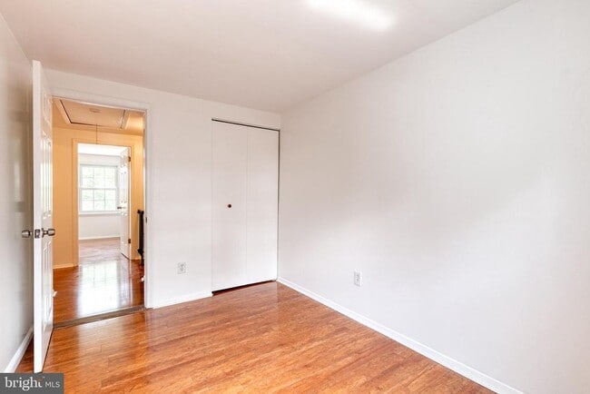 Building Photo - 3429 Saluda Rd