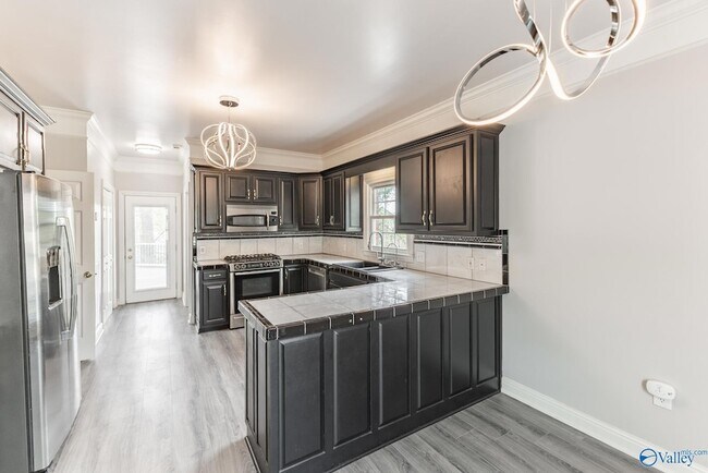 Building Photo - 481 Brenda Dr