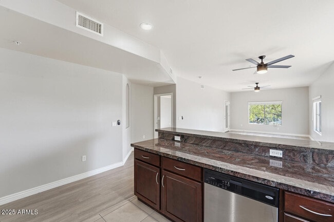 Building Photo - 5350 E Deer Valley Dr