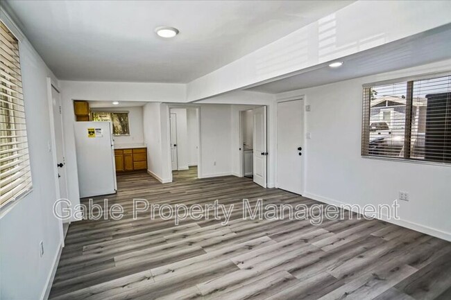 Building Photo - 23830 Newhall Ave
