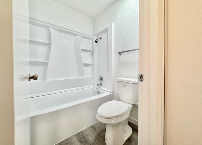 Building Photo - 4724 Nara Vista Way