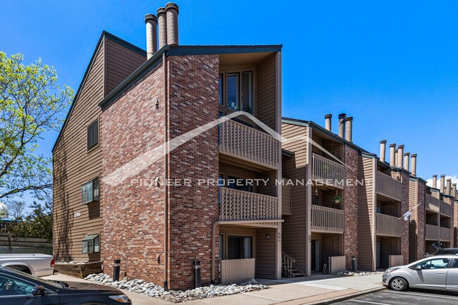 Primary Photo - Modern style home with a Fireplace near Gr...