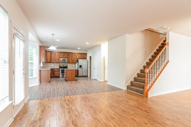 Building Photo - 16002 Raptor Ct