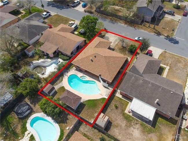 Building Photo - 2928 N 1st Ln