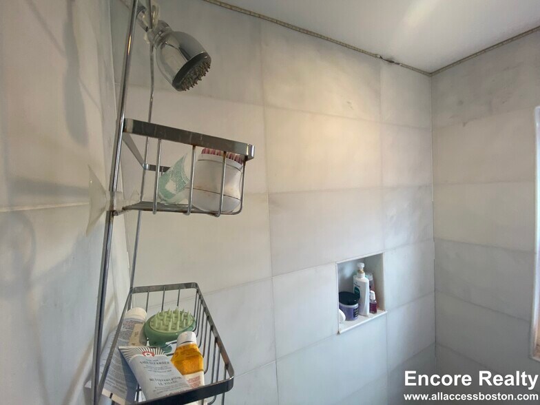 Building Photo - 46 Creighton St