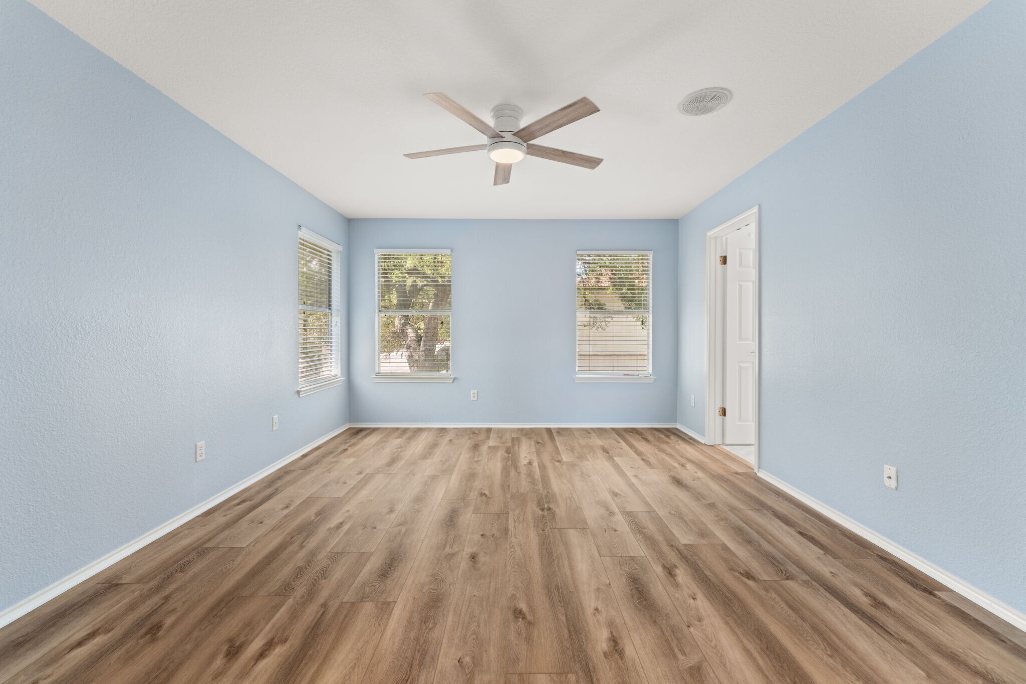 Building Photo - 1401 Wheatfall Ln