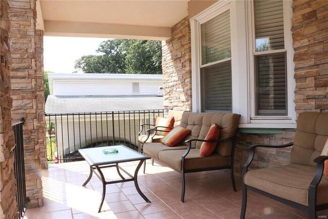 Building Photo - Fantastic 4bd/4ba home! Let yourself in!