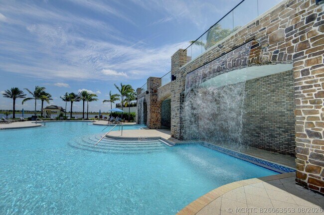 Building Photo - 799 Hookline Cir