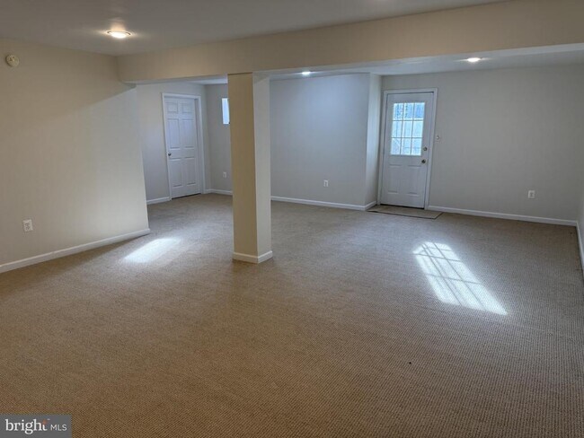 Building Photo - 3501 Majestic Pine Ln